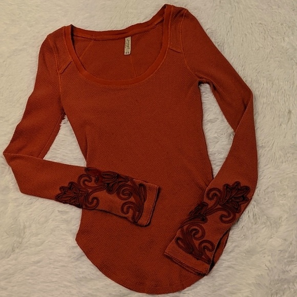 Free People Masquerade Cuff Long-Sleeve Thermal Tee in Paprika - Picture 1 of 6